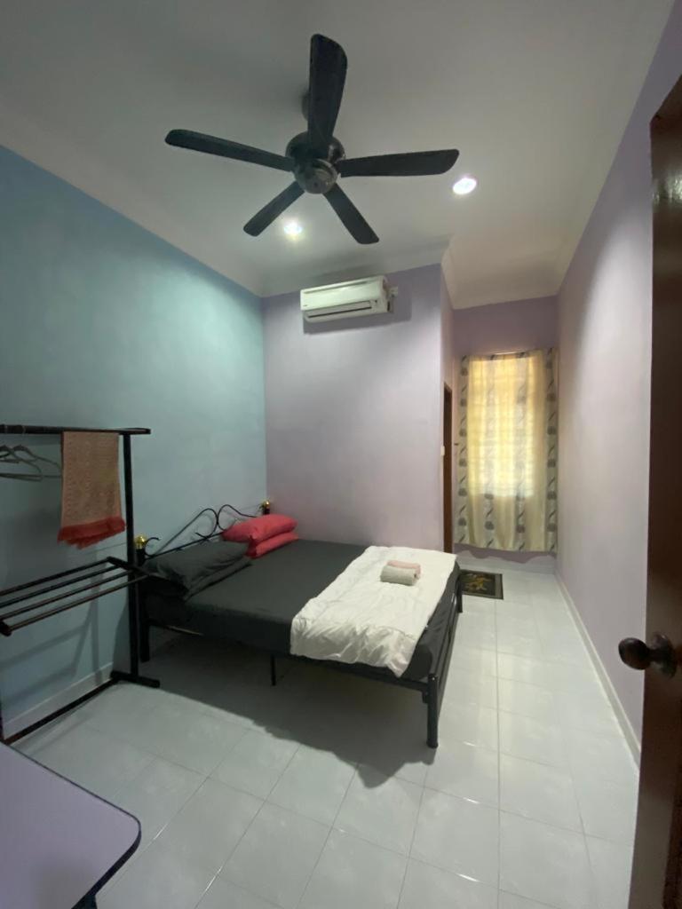 Homestay Tok Ma 1 Alur Tuman Marang Esterno foto